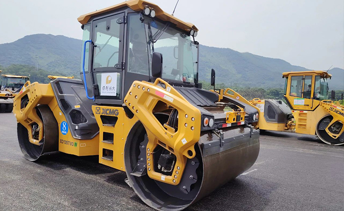 304am永利集团XD135TVO助力江鹤高速改扩建
