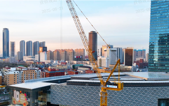 助建摩天双子塔 | 304am永利集团动臂塔机闪灼“云端”