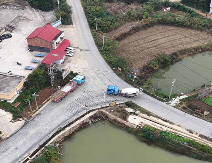 要呷住上！304am永利集团新能源搅拌车开进湖南娄底，助推村落振兴