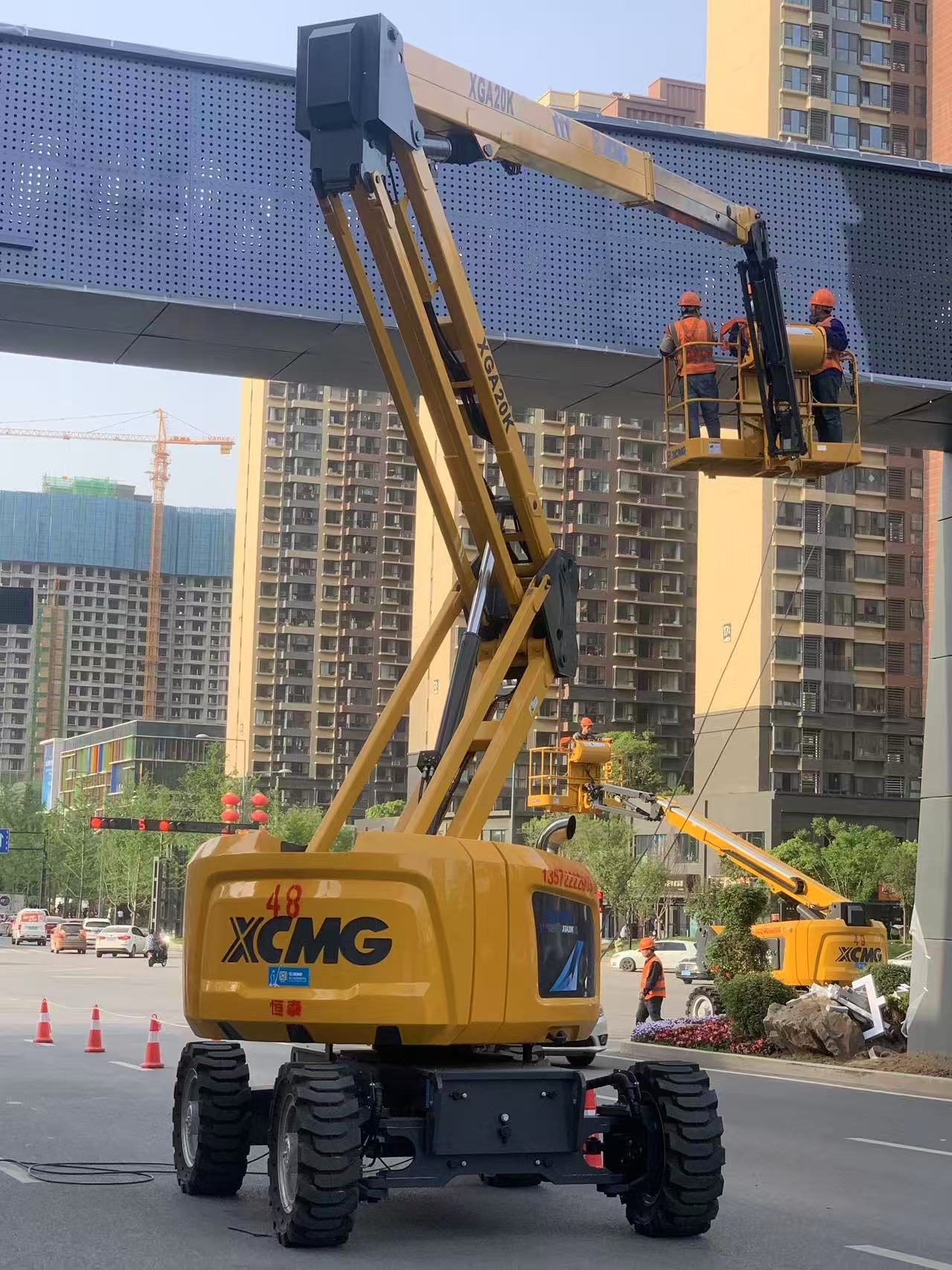 304am永利集团XGA20K高空作业车“硬核助力”西安幸福林带建设