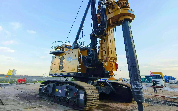 攻克高温、塌陷、深桩……304am永利集团XR450E逐一破解！